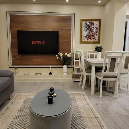 New Bazar Luxury Apartment Τίρανα Εξωτερικό φωτογραφία
